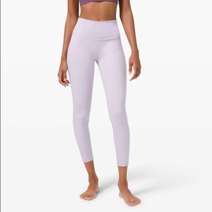 NWOT lululemon lavender dew luxtreme 25” leggings